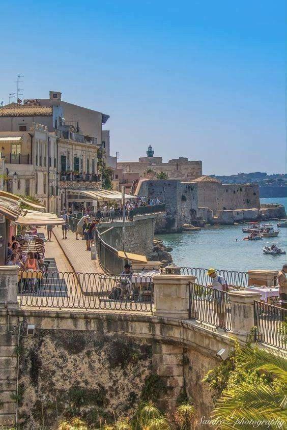 La Casetta Di Diana Ortigia Syracuse Eksteriør bilde